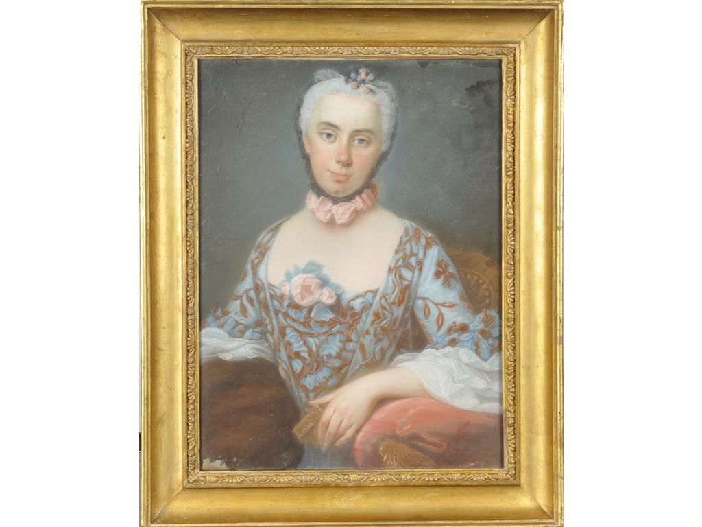 Ecole française du XIXème siècle : Portrait d'une élégante au ruban rose. Pastel. (Manques et accidents). Dim : 64 x 47.5 cm.