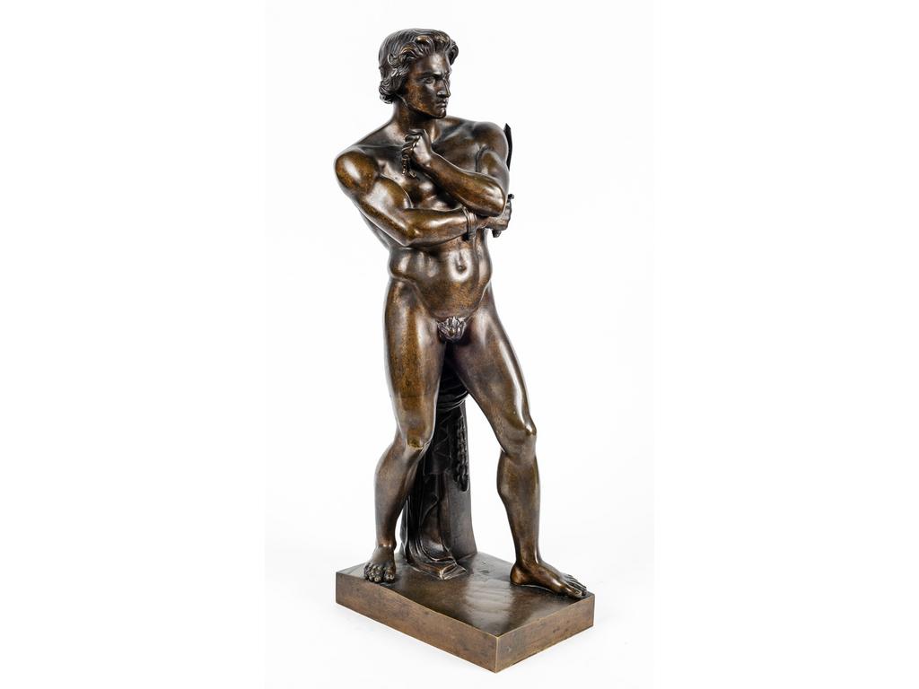Denis FOYATIER (1793-1863) : Le gladiateur. Sujet en bronze à patine brune signé et daté 1830. (Glaive à redresser). Hauteur : 63 cm.