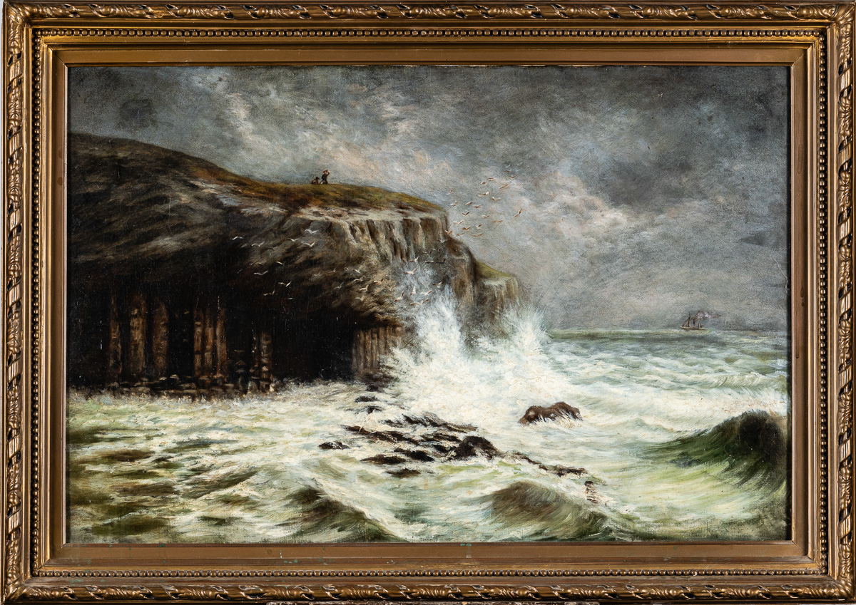Ecole XIXème siècle : Fingals Cave ( Ecosse) par temps de tempête. Huile sur toile (restaurations). Dim : 61 x 92 cm