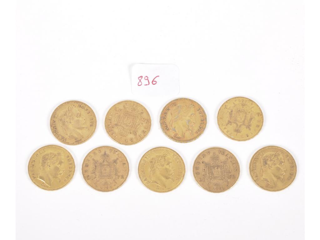 9 Pièces de 20 F Napoléon III tête laurée. Poids total : 57,8g.