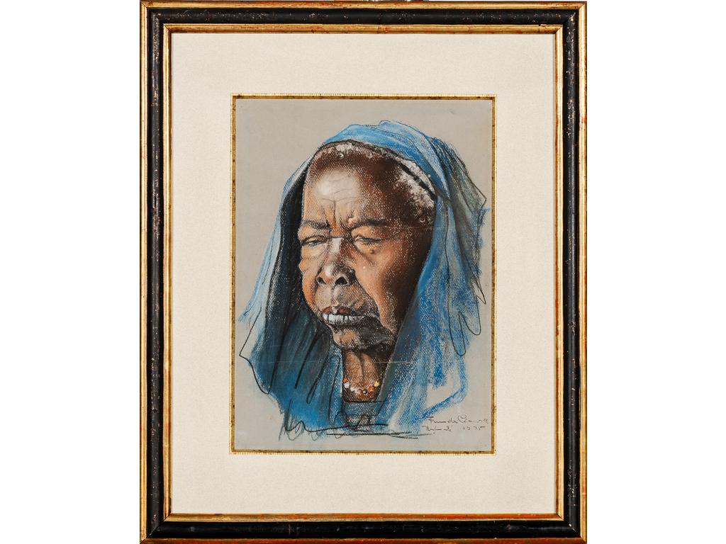 Portrait d'africaine au voile bleu. Pastel daté 1935. Dim :36 x 27 cm (Porte une signature illisible)