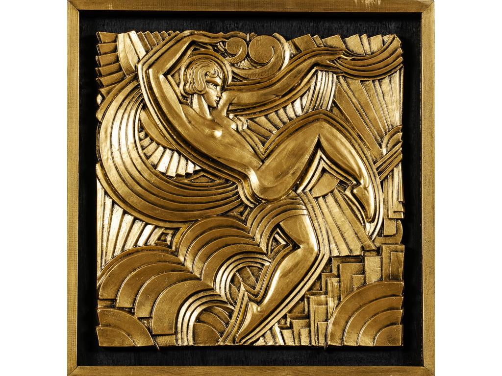(D'après) Maurice PICOT (1900-1977) : Danseuse nue. Bas-relief en stuc doré d'après le bas-relief des Folies Bergères. Tirage Posthume contemporain. Dim : 50 x 47 cm.