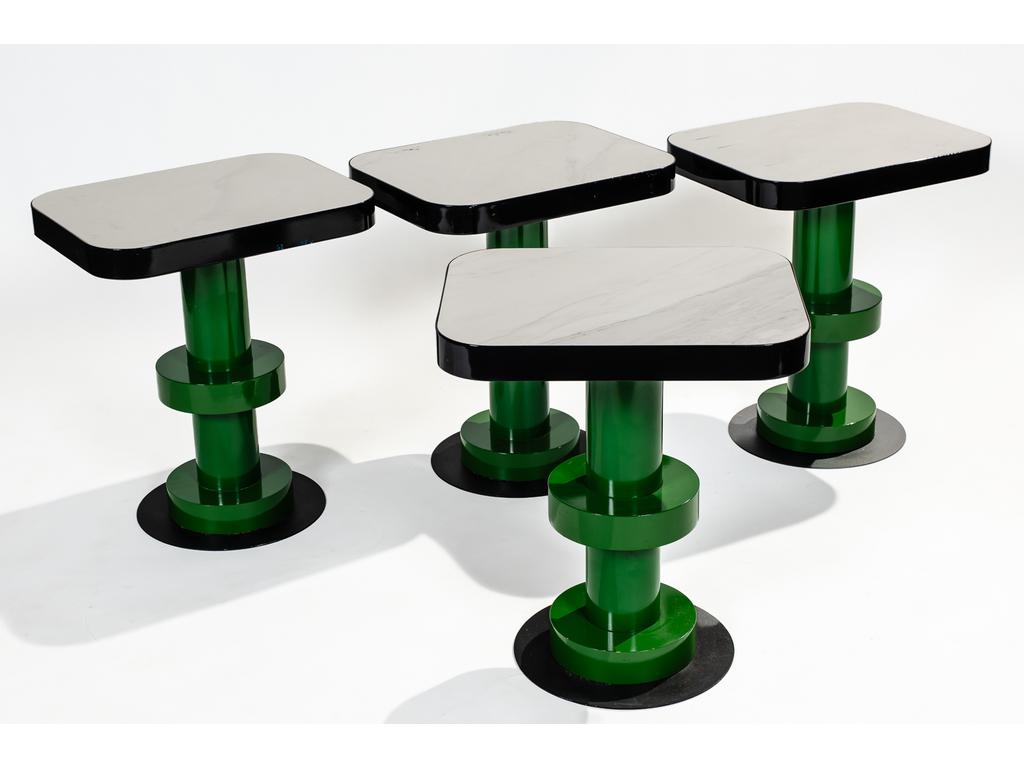 Saar Zafrir : 4 Tables type chevet. Plateau stratifié façon marbre reposant sur un fût en métal laqué vert. Dimensions du plateau : 45 x 35 cm. Hauteur de la table : 51 cm. Provenance : Hôtel Remix, Paris La Villette