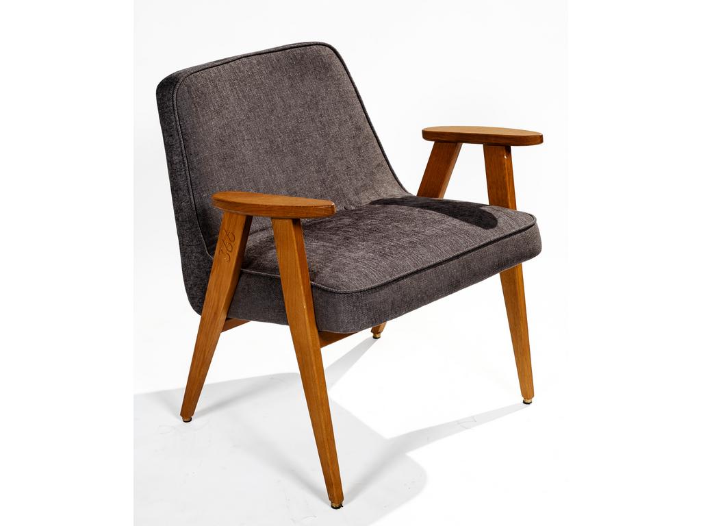 366 CONCEPT : Fauteuil Fox en bois et tissus gris.