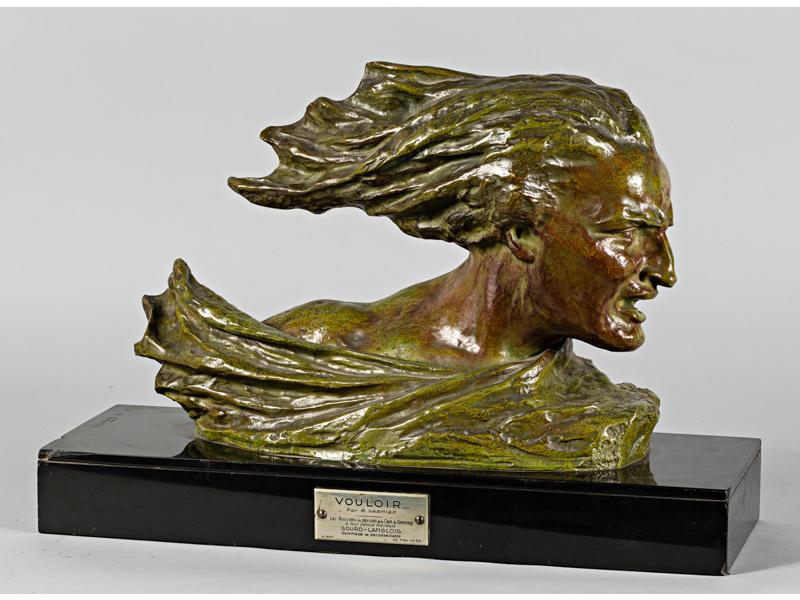 Pierre VARNIER (1826-1890) : Vouloir.  Sujet en bronze à patine