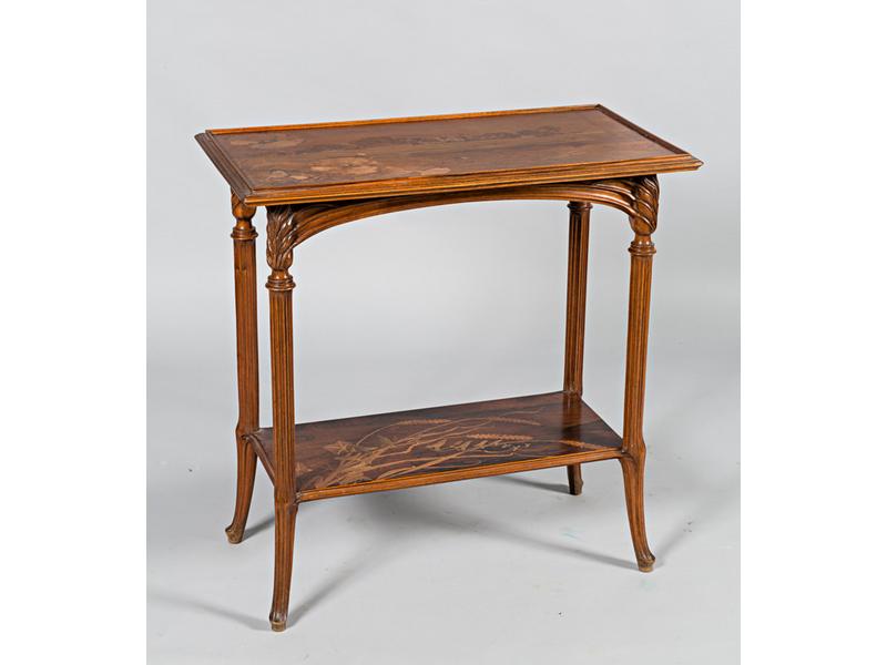 mile GALLÉ (1846-1904) : Rare table de salon à un plateau d'ent