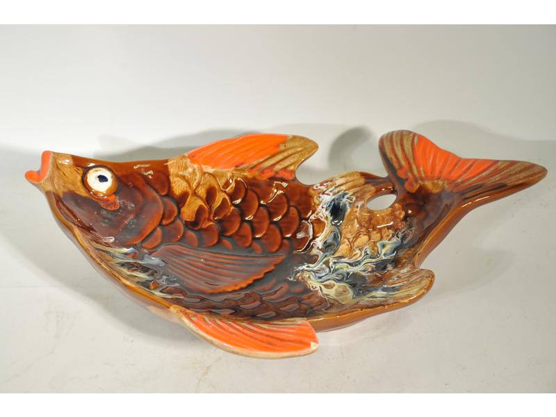 VALLAURIS : Grande coupe en céramique moulée polychrome à décor
