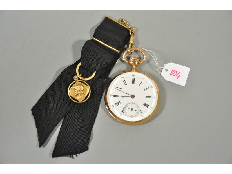 Une montre de poche en or, à remontoir. Cuvette en or. Diamètre: