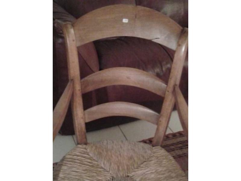 Un fauteuil paillé. XIX° siècle.