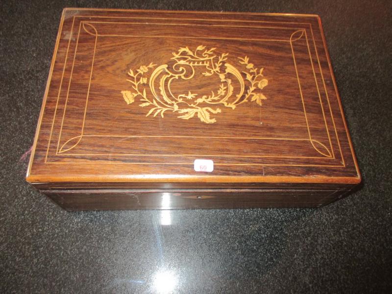 Coffret en palissandre à décor marqueté XIX°