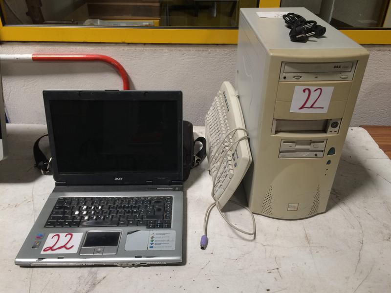 Ordinateur portable ACER (avec sa housse) + Unité informatique sans marque apparente