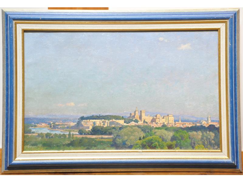 Georges LEROUX (1911-1997) : Vue d'Avignon. Huile sur toile signée en bas à gauche.  Dim.: 38x61 cm.