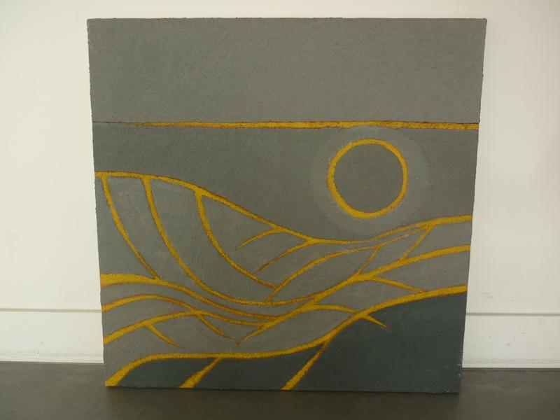 Henri BRUSLEY : Composition au soleil jaune sur fond gris.  Technique mixte sur toile, signée au dos et datée 03/02.  Dim.: 61x60 cm.