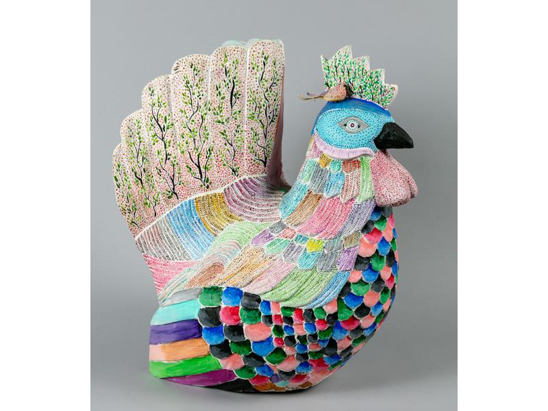 Michel LOEB : Coq multicolore.  Sujet en bois sculpté et coloré.  Hauteur : 54.5 cm.