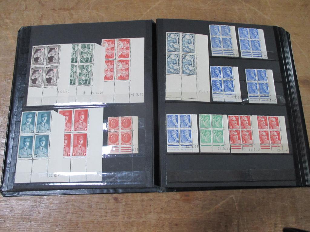 Lot De 17 Grands Timbres De France – Collection Variée – Idéal Pour Débuter