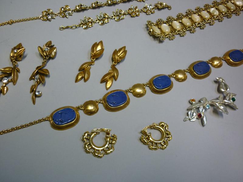 Lot De Boucles D Oreilles Fantaisie( 43 résultats ) - Rakuten