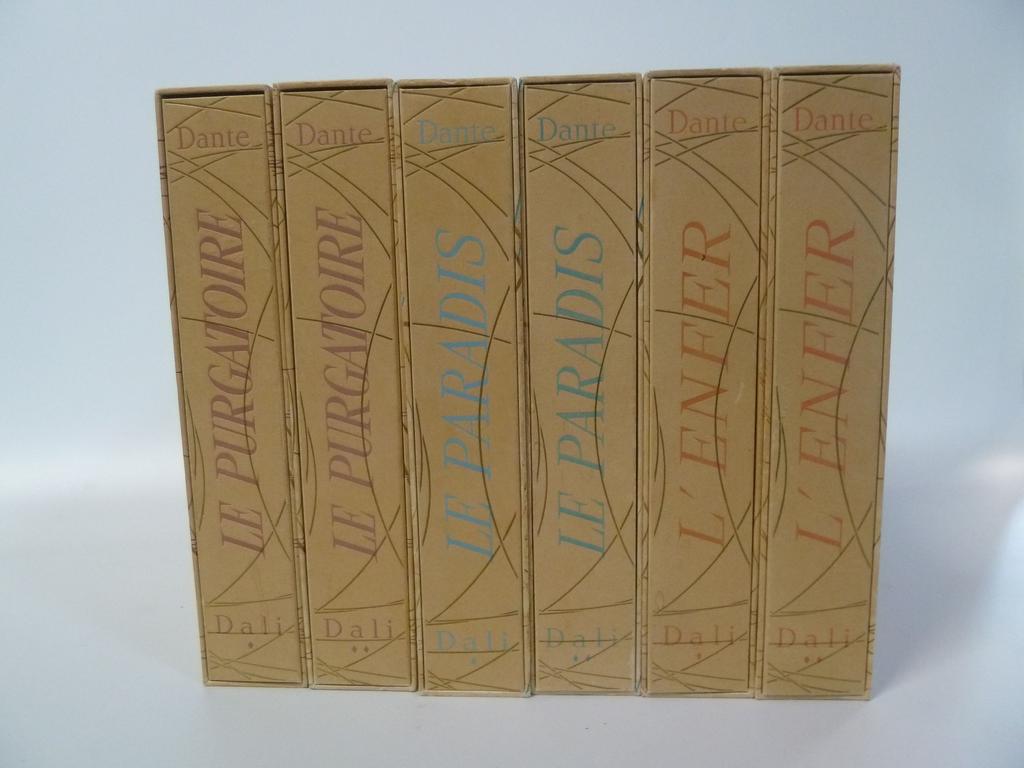DANTE. (DALI, Salvador) : La Divine Comédie. Paris : Les heures claires, 1963. 6 volumes grand in-4° en feuilles sous couvertures blanches rempliées. Chemises titrées aux dos et étuis cartonnés et illustrés de léditeur. Bien complet de ses 100 compositions de Salvador DALI gravées sur bois par Raymond Jacquet et Jean Taricco, et tirées en couleurs à pleine page. Tiré à 4765 ex. numérotés sur papier vélin pur chiffon de Rives. 1 des 3900. Quelques brunissures et rousseurs comme dusage sinon TRES BON EXEMPLAIRE.