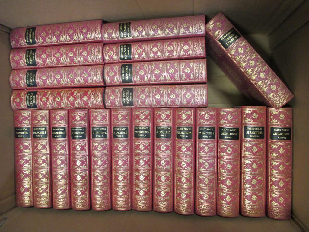 Editions Jean de BONNOT : Ensemble de 22 ouvrages : Les mémoires de Saint SIMON. 1 carton