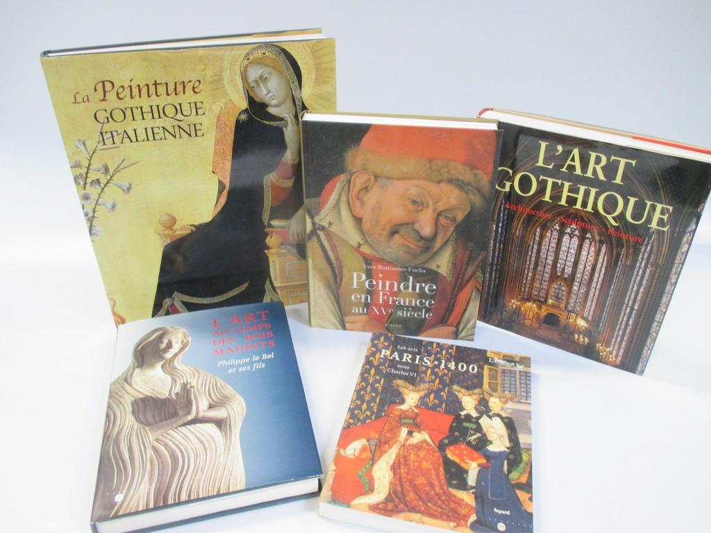 Ensemble de 5 volumes modernes : l'Art gothique et l'Art au XVème siècle.