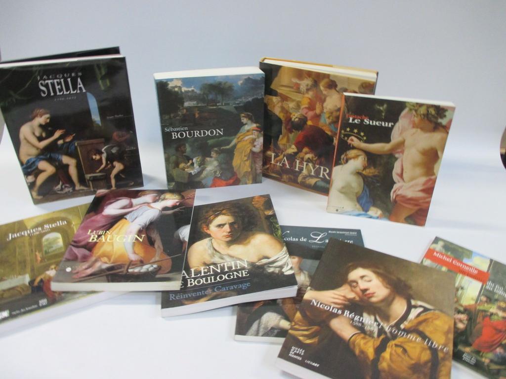 Ensemble de 10 volumes modernes sur des monographies des peintres français au XVIIème siècle dont : LA HYRE, BOURDON, STELLA, LE SUEUR, LARGILLIERE etc...