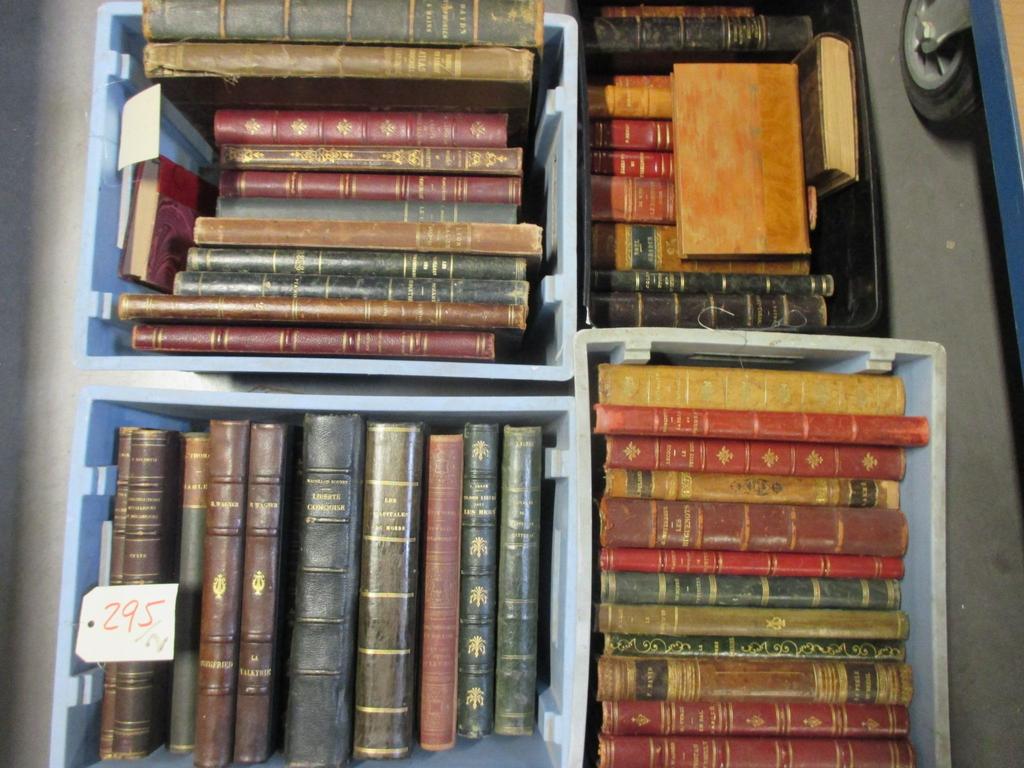 Ensemble d'ouvrages en reliures du XIXème siècle. (vendu en l'état) . 4 cartons