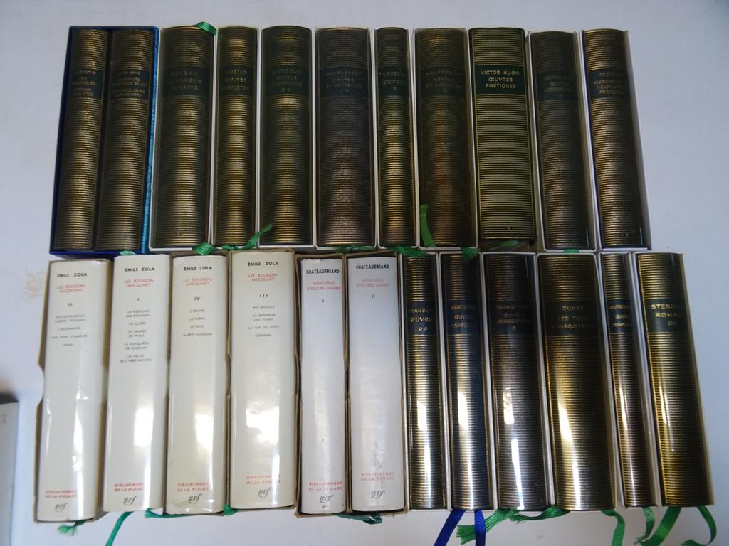 LA PLEIADE : 23 volumes la littérature Française du XIXème siècle.