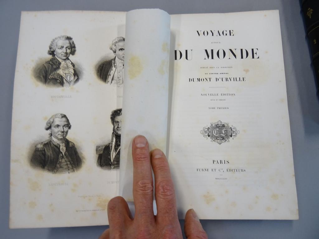 DUMONT DURVILLE : Voyage autour du monde. Paris : Furne, 1853. 2 volumes grand in-8°. Reliures de lépoque demi-chagrin noir, dos à nerfs ornés de fleurons dorés, plats de percaline chagrinée. Bien complet de ses 2 frontispices, de ses 2 cartes dépliantes dont un en couleurs et de ses 43 hors-texte gravés sur acier par Rouargue. Rousseurs passim. BON EXEMPLAIRE.